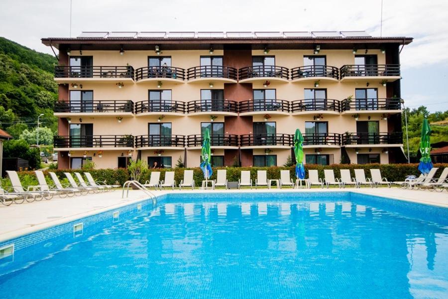 Pensiunea Danubia Ieşelniţa Exterior foto